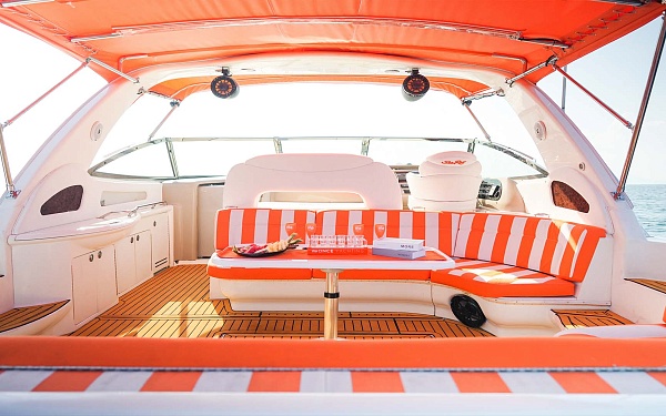 Аренда яхты  Searay Sundancer 46 Vodka на Пхукете